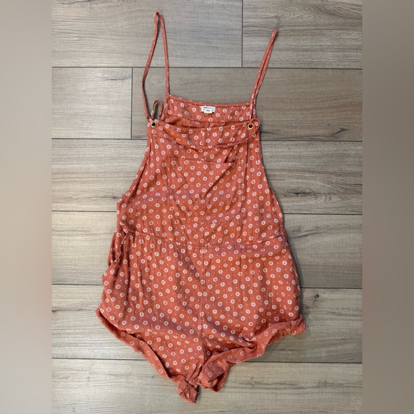 Billabong Wild Pursuit Overalls Women Small Orange Daisy Romper Boho Cottagecore - Picture 3 of 6
